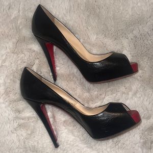 Christian Louboutin! Size 38 Worn 2 times. 100 heel length